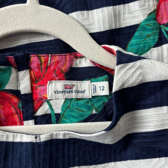 Vineyard Vines Girls Size 12 Magnolia Floral Stripe Sleeveless Shift Dress - Picture 5 of 6